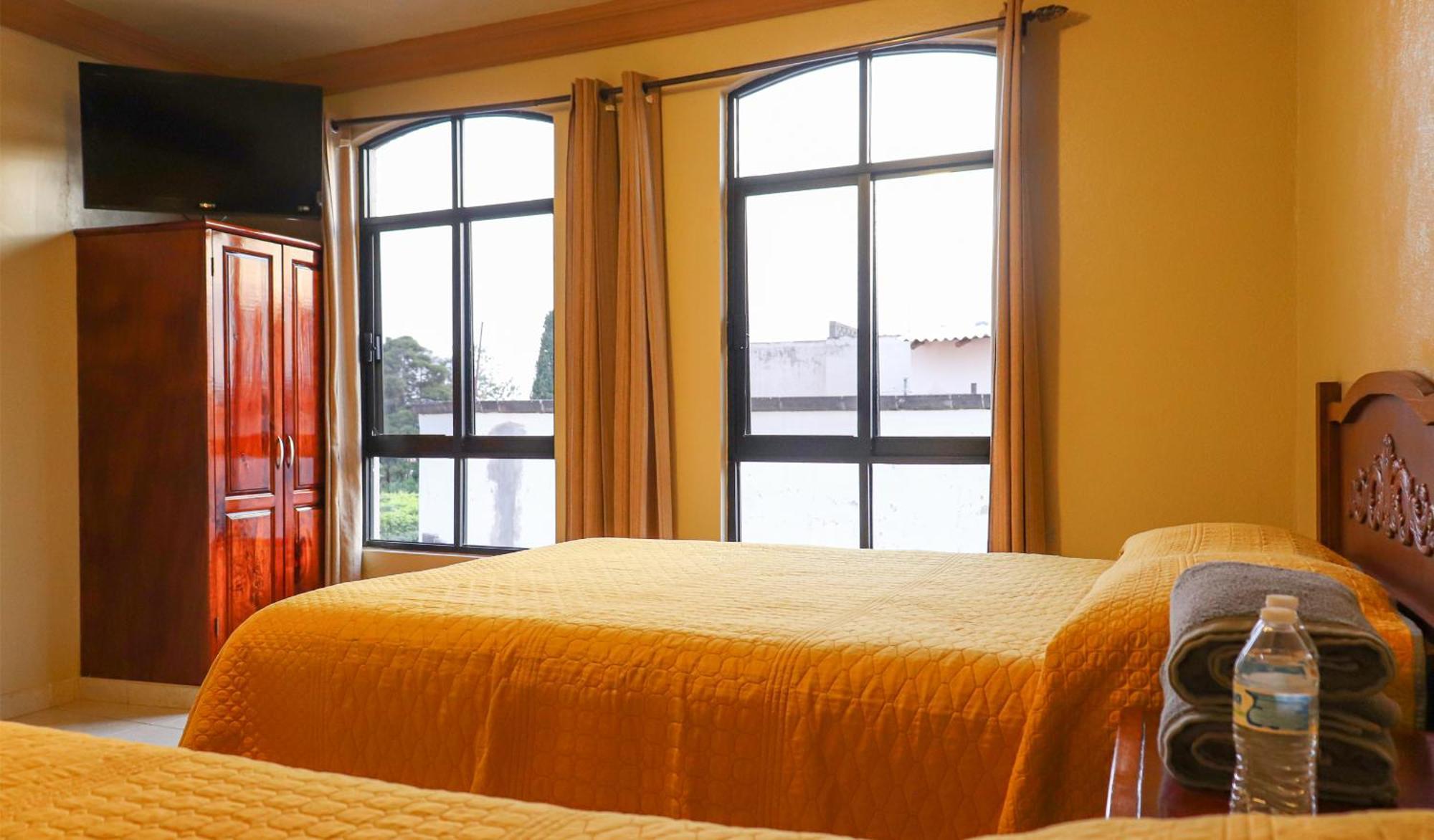 Hotel Coroneo Екстериор снимка