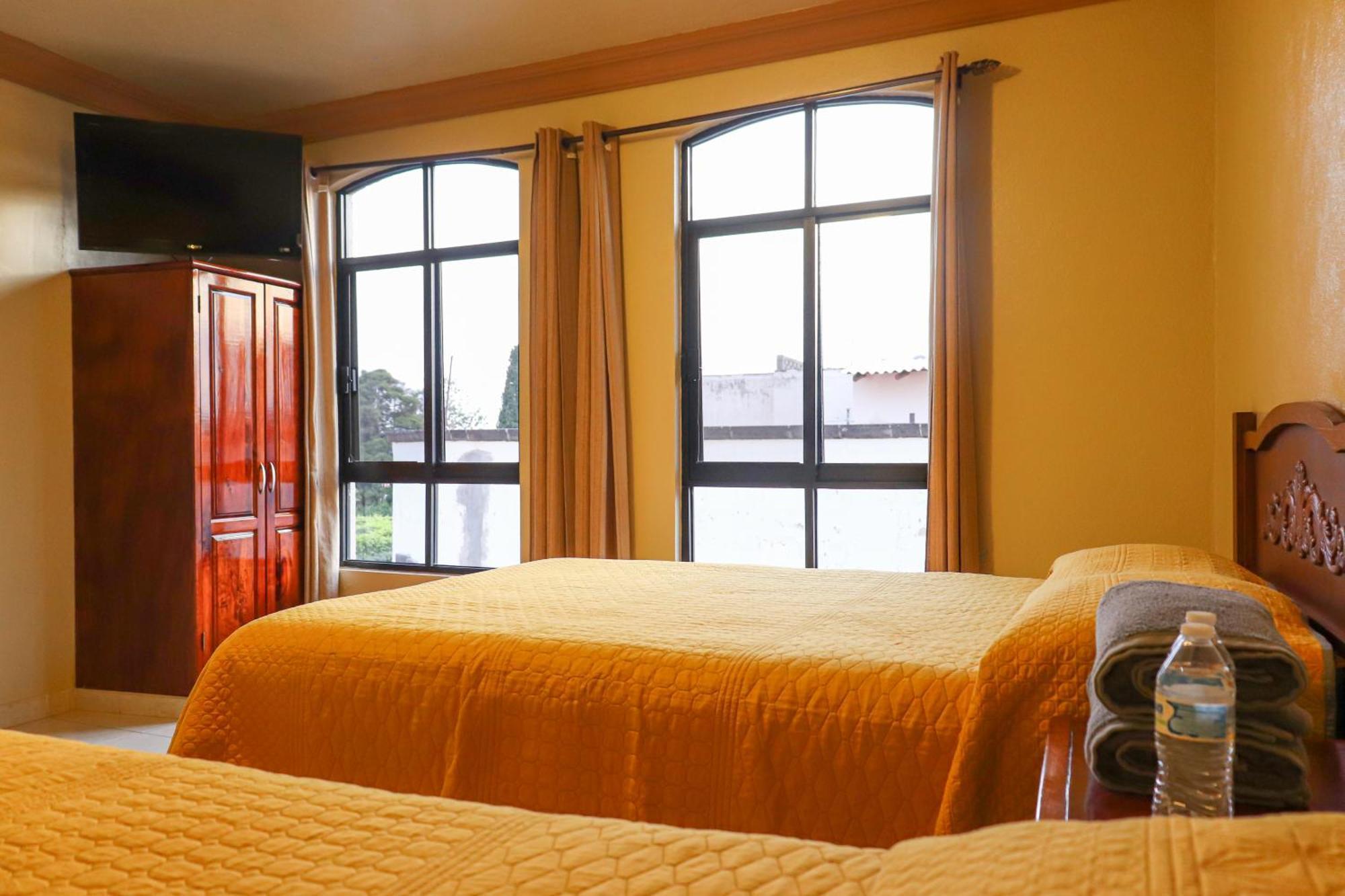 Hotel Coroneo Екстериор снимка